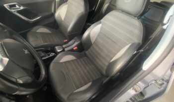 Peugeot 2008 BlueHDi 100 S&S Allure full