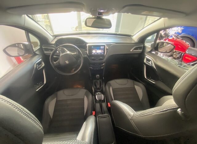Peugeot 2008 BlueHDi 100 S&S Allure full