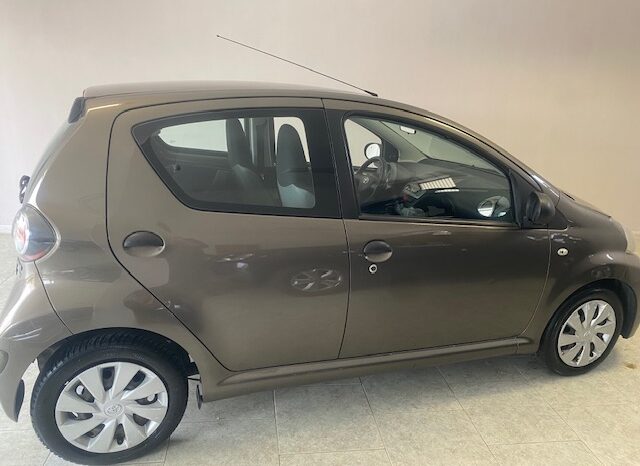 Toyota Aygo 1.0 5p. Connect full