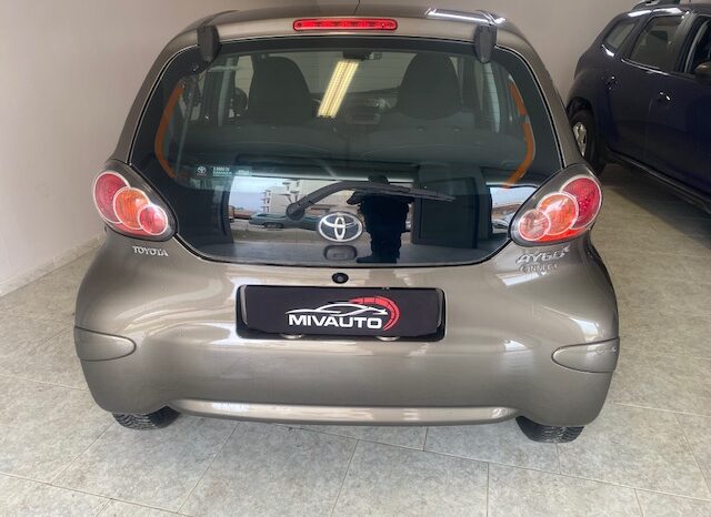 Toyota Aygo 1.0 5p. Connect full