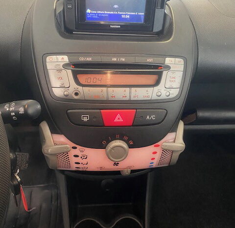 Toyota Aygo 1.0 5p. Connect full
