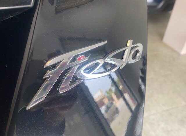 FORD FIESTA 1.5 tdci TITANIUM full